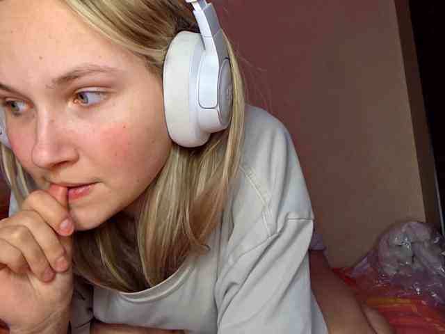 MilagroKailey webcam