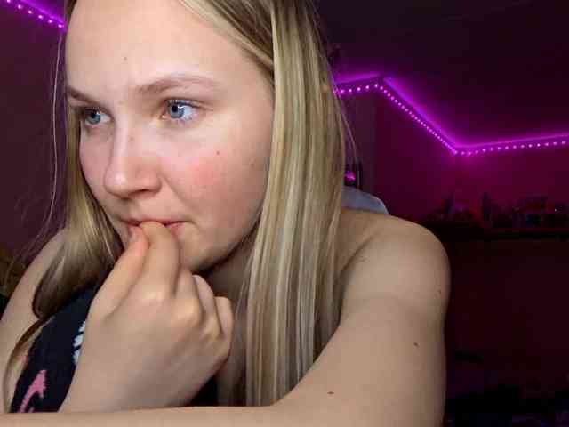 MilagroKailey webcam