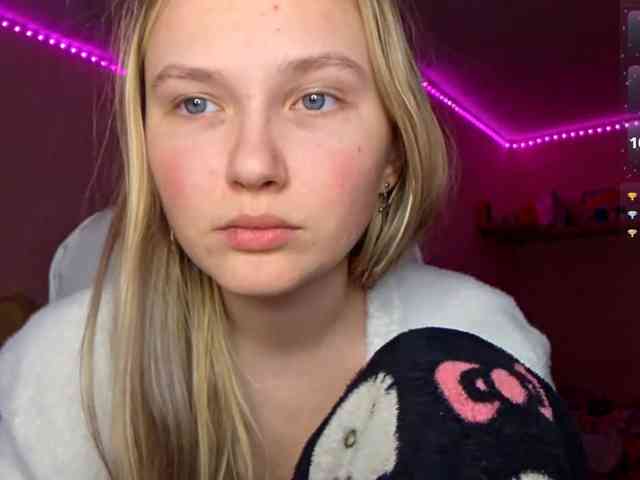 MilagroKailey webcam