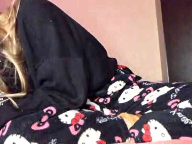 MilagroKailey webcam