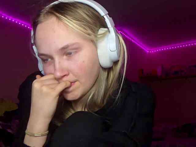 MilagroKailey webcam