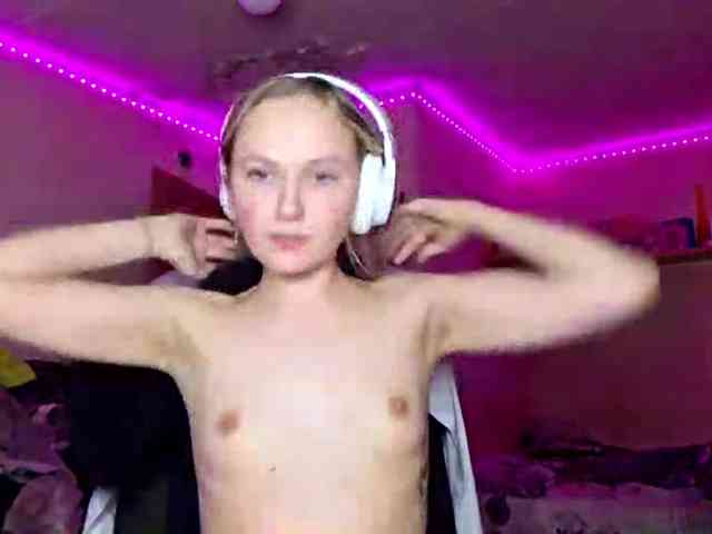 MilagroKailey webcam