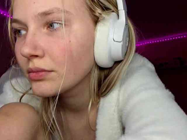 MilagroKailey webcam