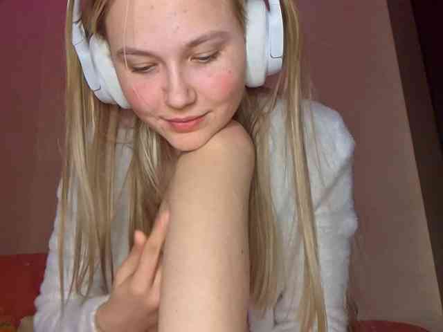 MilagroKailey webcam