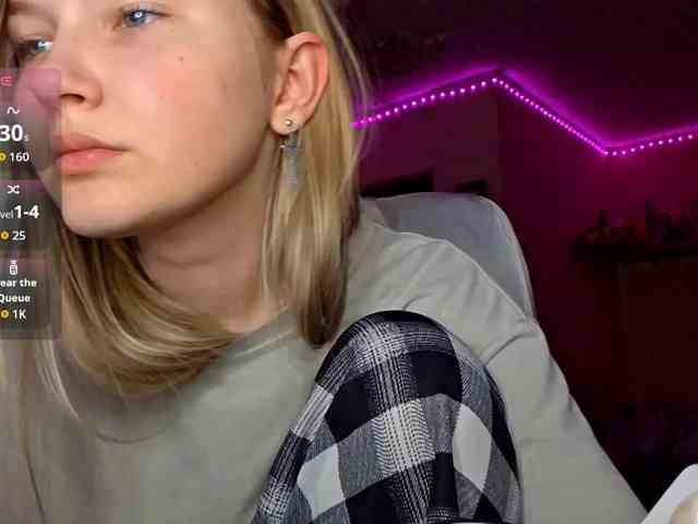 MilagroKailey webcam