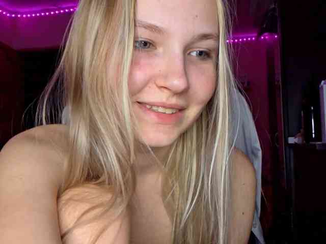 MilagroKailey webcam