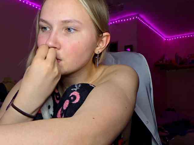 MilagroKailey webcam