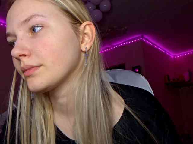 MilagroKailey webcam