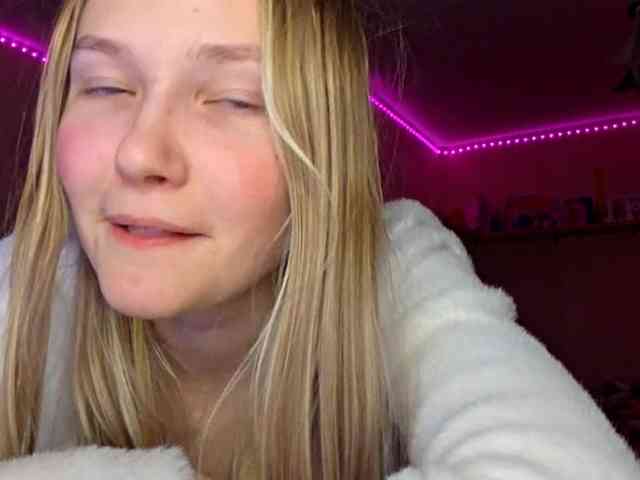 MilagroKailey webcam