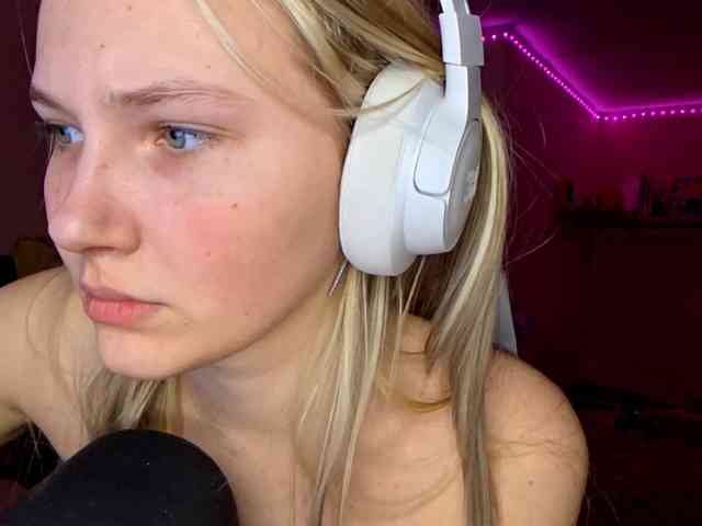 MilagroKailey webcam