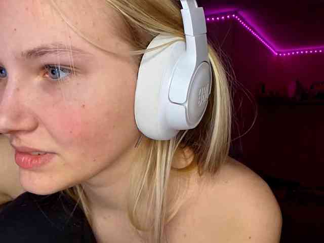 MilagroKailey webcam