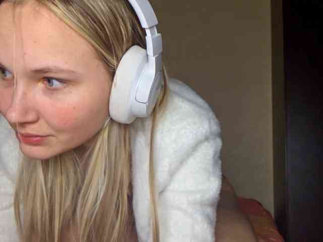 MilagroKailey webcam