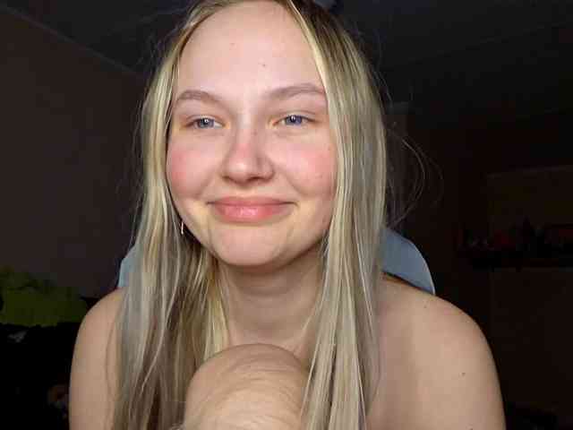 MilagroKailey webcam