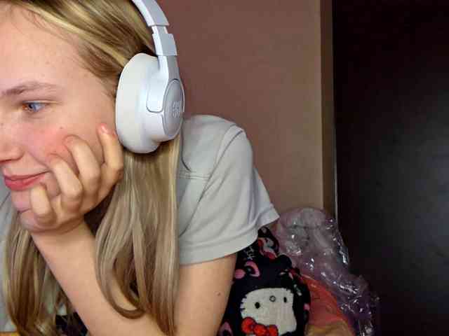 MilagroKailey webcam