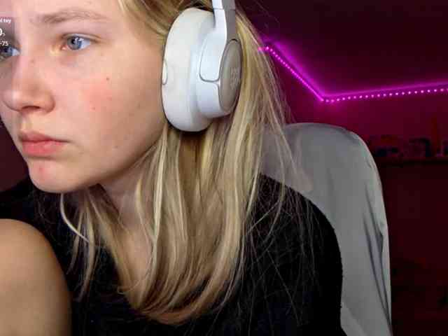 MilagroKailey webcam