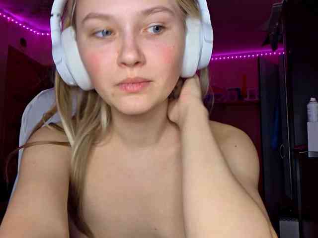 MilagroKailey webcam