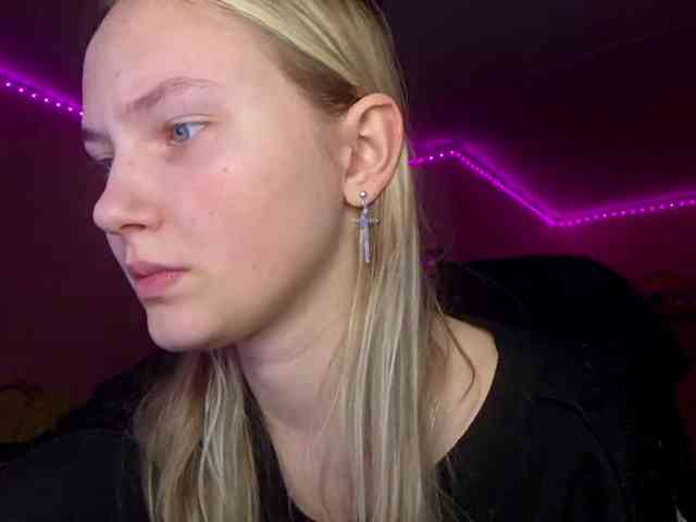 MilagroKailey webcam