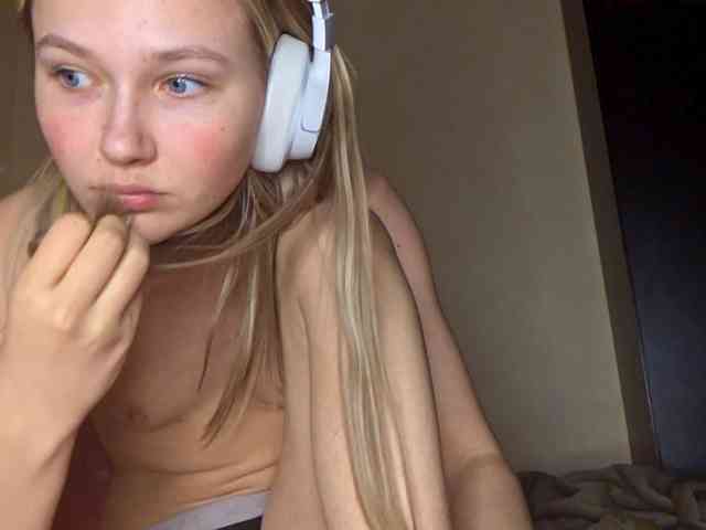 MilagroKailey webcam