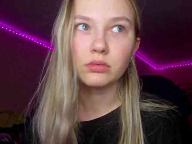 MilagroKailey webcam