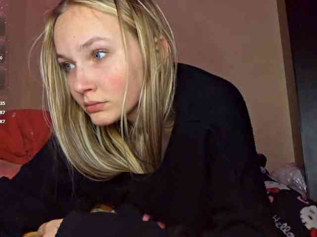 MilagroKailey webcam