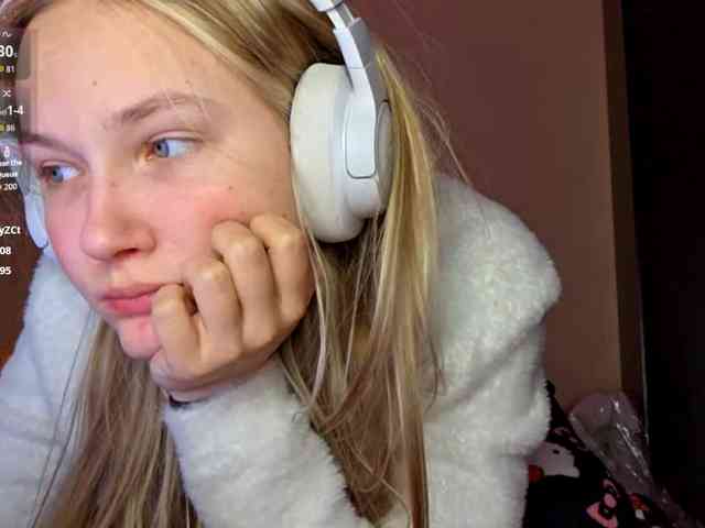 MilagroKailey webcam