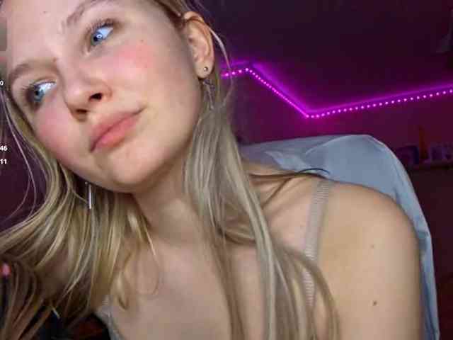 MilagroKailey webcam