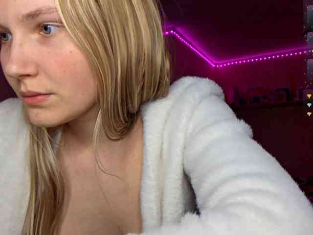 MilagroKailey webcam