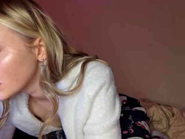 MilagroKailey webcam