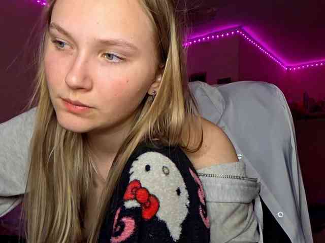 MilagroKailey webcam