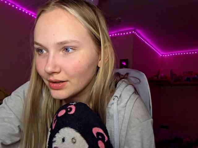 MilagroKailey webcam