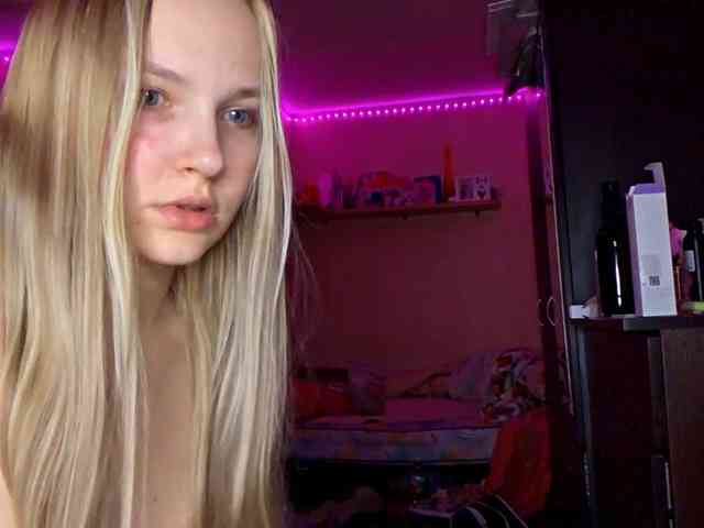 MilagroKailey webcam