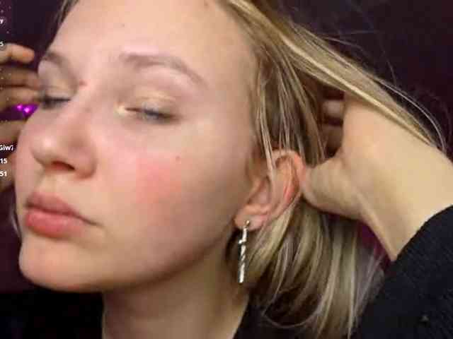 MilagroKailey webcam