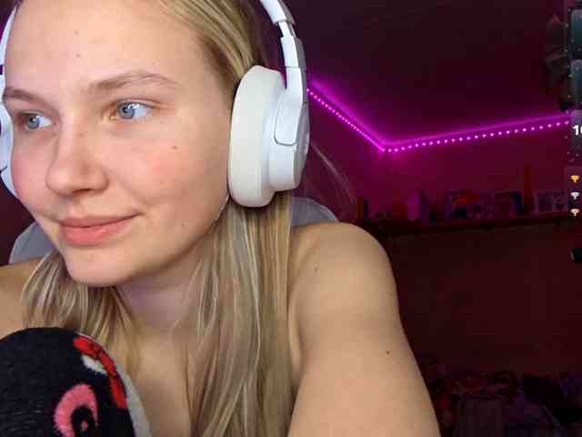 MilagroKailey webcam