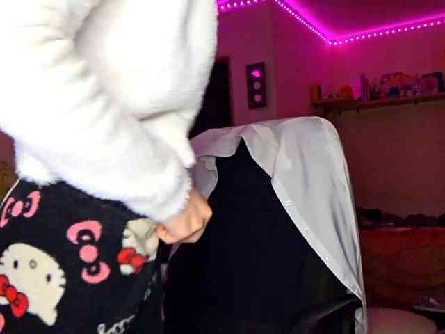 MilagroKailey webcam