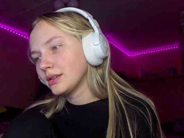 MilagroKailey webcam