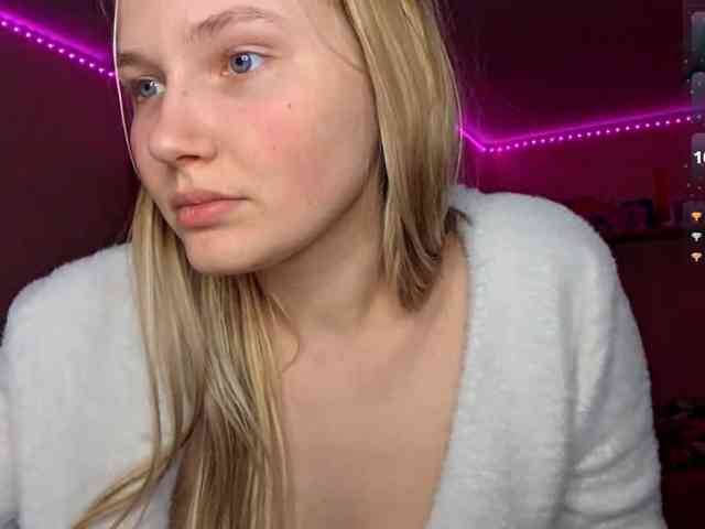 MilagroKailey webcam