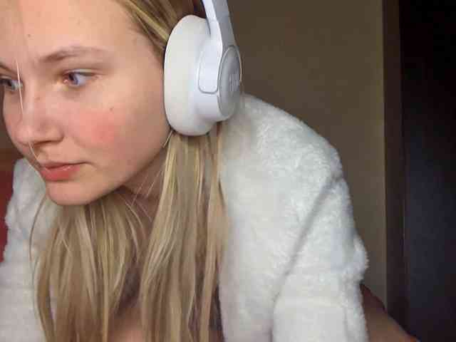 MilagroKailey webcam