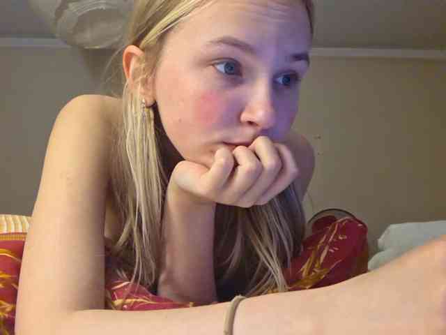 MilagroKailey webcam