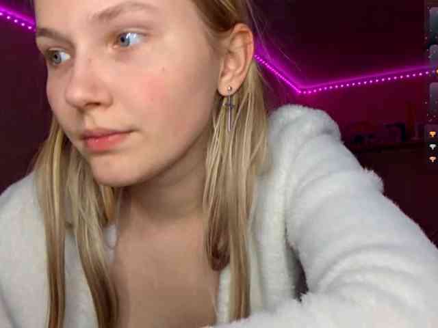 MilagroKailey webcam