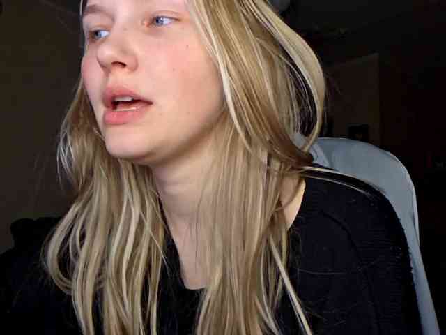 MilagroKailey webcam