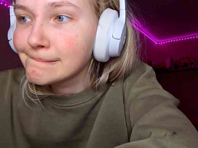 MilagroKailey webcam