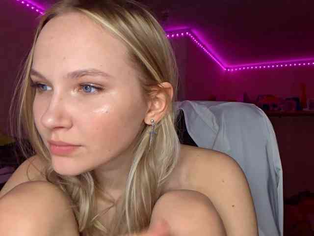 MilagroKailey webcam