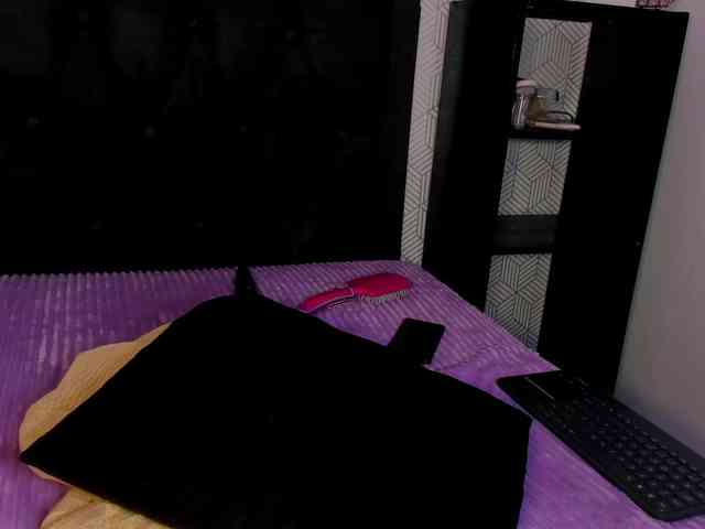 SelenaFox7 Live Webcam on BongaCams