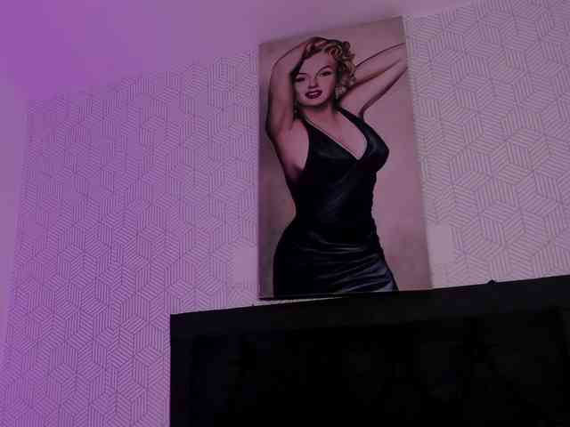 SelenaFox7 Live Webcam on BongaCams