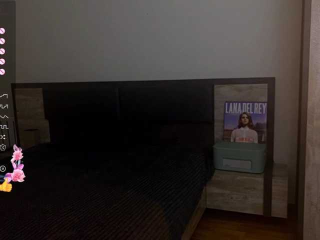 MaryRass Nude Live Sex Shows