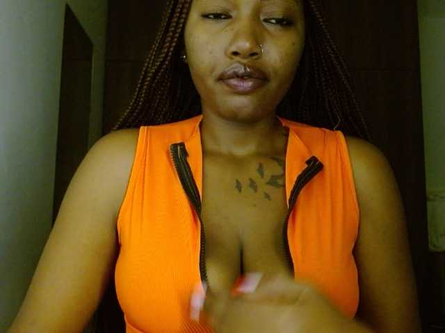 Prety-chocolatte's BongaCams show and profile