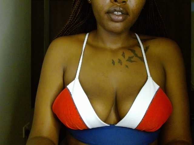 Prety-chocolatte's BongaCams show and profile