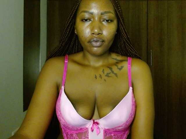 Prety-chocolatte's BongaCams show and profile