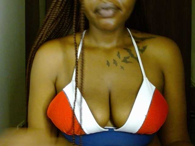 Prety-chocolatte's BongaCams show and profile