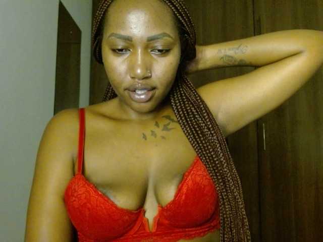 Prety-chocolatte's BongaCams show and profile